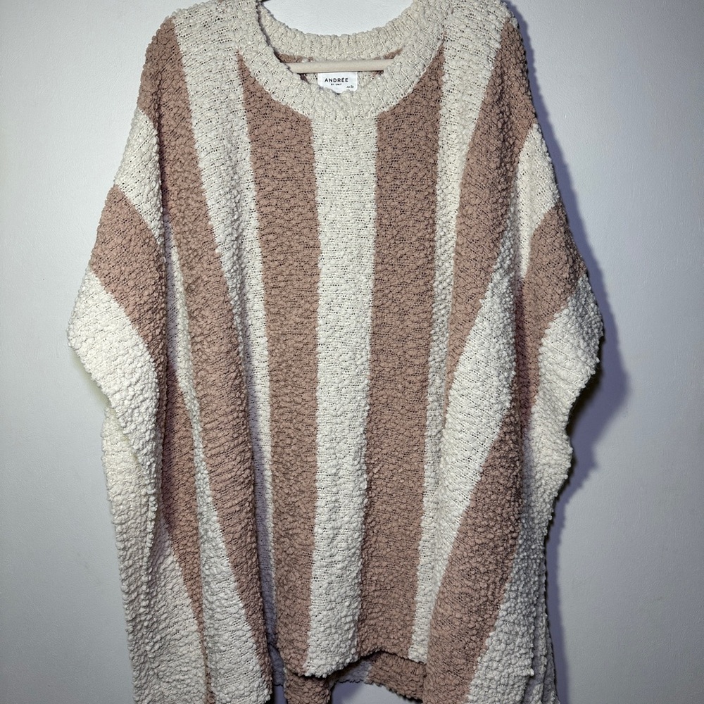 Andree by unit Striped Popcorn Knit Poncho Sweater in Cream and Beige Size 2X-3X
